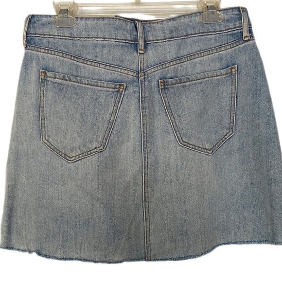 Old Navy Blue Denim Button Fly Mini Skirt Jean skirt, backyard bbq, vacation - Picture 2 of 11